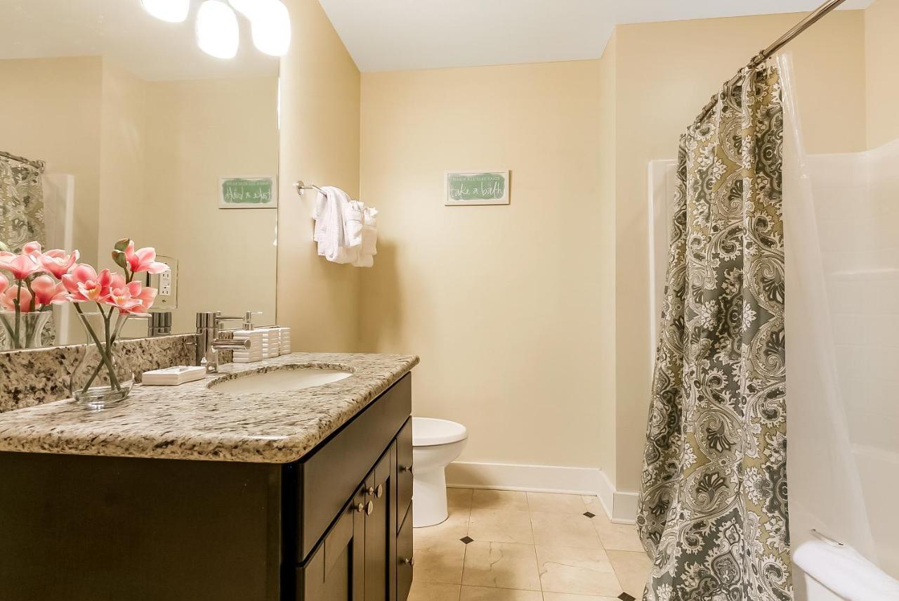 Beautiful Condos Steps From French Quarter And Bourbon St New Orleans Eksteriør billede